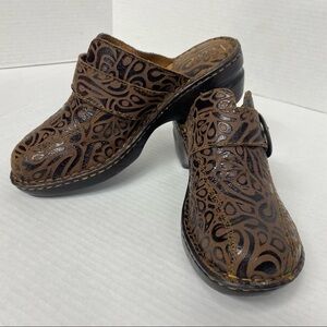 EUC BOC Born Concept Brown Leather Embossed Mules Size 8